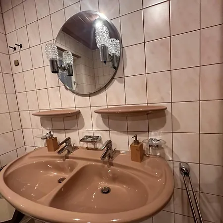 Oase1 Mit Parkplatz, Automatische Kaffeemaschine Und Kueche Apartment Untermeitingen